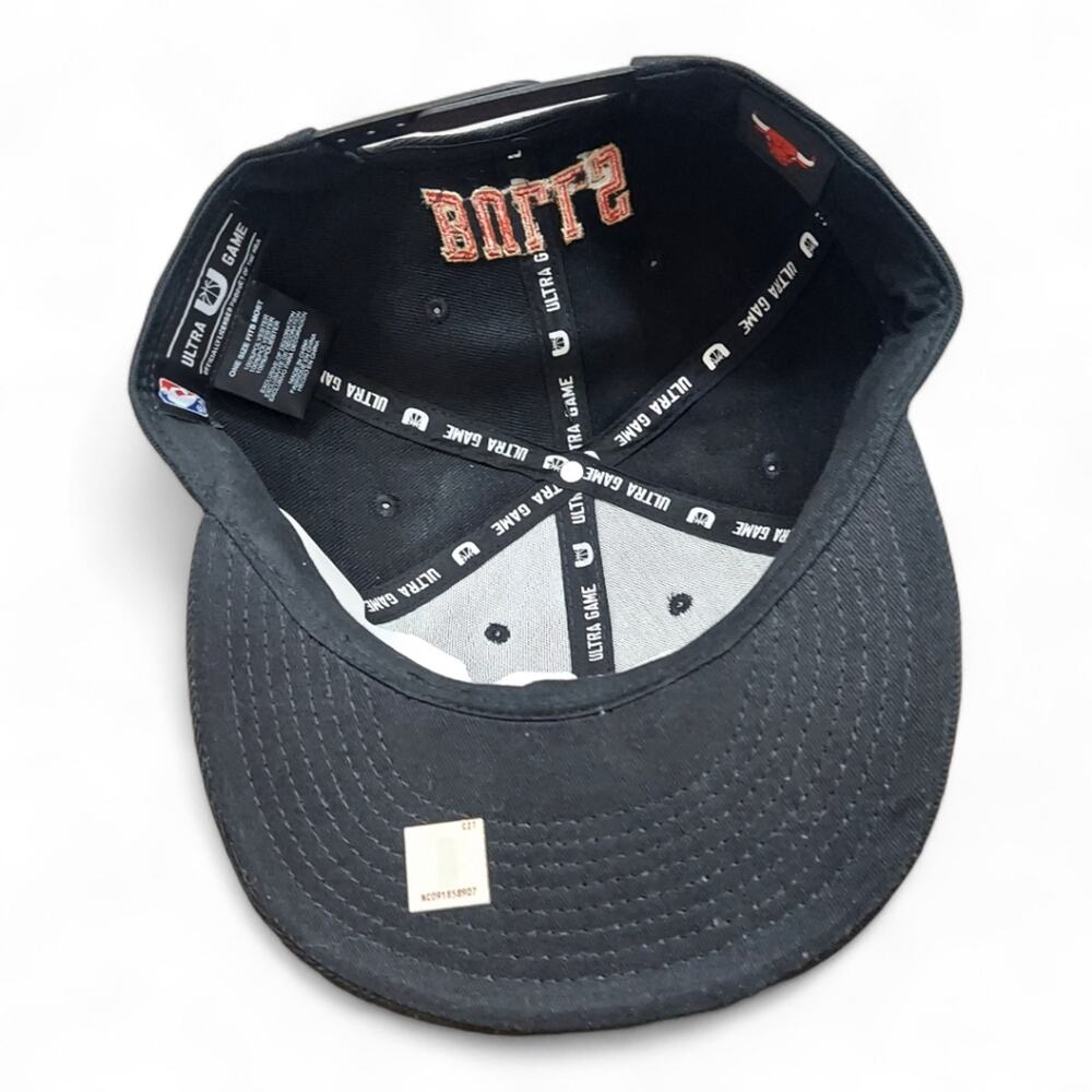 Chicago Bulls Ultra Game NBA Black/Red Snapback Hat Bulls Logo - Picture 4 of 7